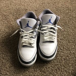 Jordan 3 Retro
Racer Blue